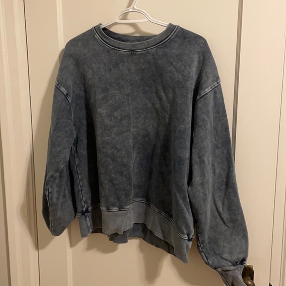 TNA blue oversized crewneck, size 2, fits cropped - Picture 1 of 2